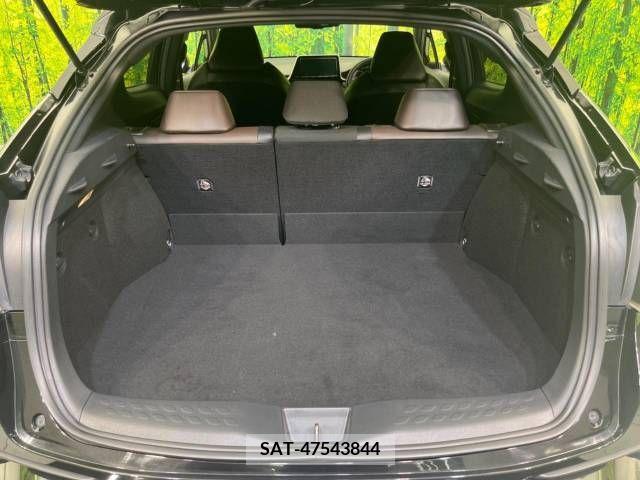 Toyota C-HR 2017-02 295002-10