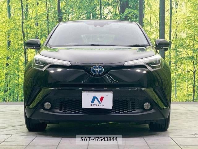 Toyota C-HR 2017-02 295002-14