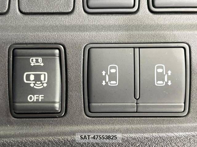 Nissan SERENA 2018-10 211817-2