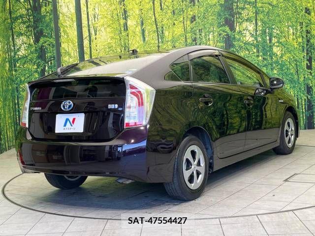 Toyota PRIUS 2013-08 322117-15