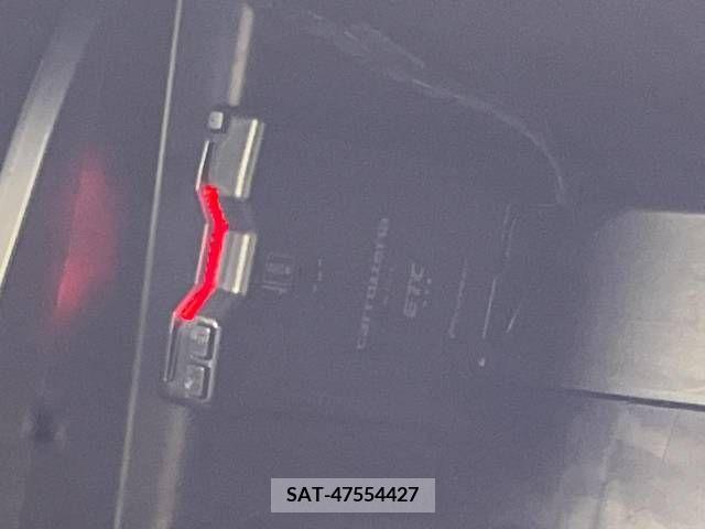Toyota PRIUS 2013-08 322117-4