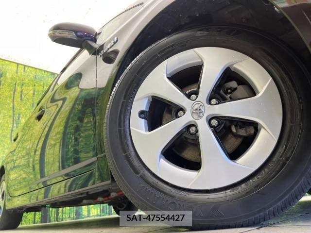 Toyota PRIUS 2013-08 322117-11