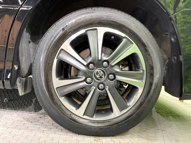 Toyota VOXY 2018-08 188354-14