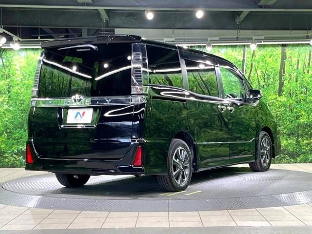 Toyota VOXY 2018-08 188354-18