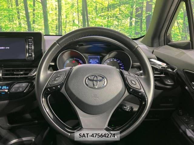 Toyota C-HR 2017-09 357810-11