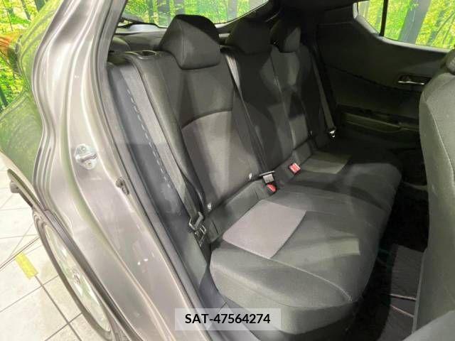 Toyota C-HR 2017-09 357810-9