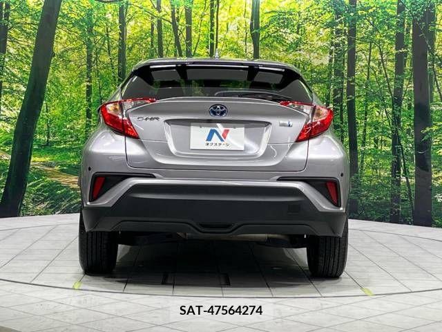 Toyota C-HR 2017-09 357810-15