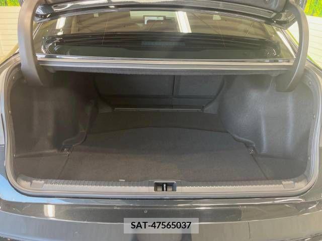 Lexus IS 2021-01 388325-13