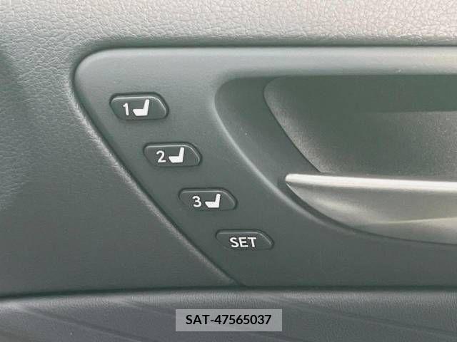 Lexus IS 2021-01 388325-8