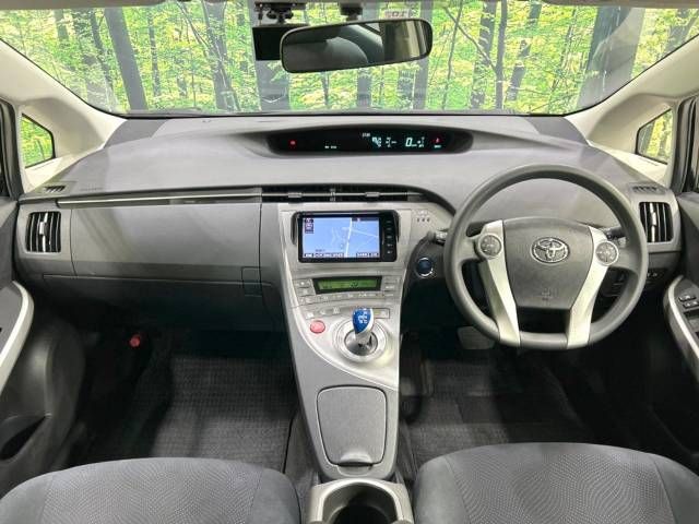 Toyota PRIUS 2014-10 194403-1