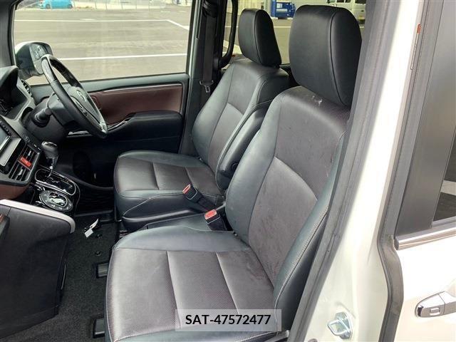 Toyota ESQUIRE 2019-01 217213-2