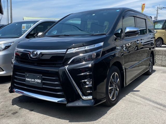 Toyota VOXY 2018-03 8578-0