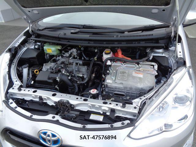 Toyota AQUA 2017-03 380881-16