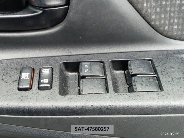 Toyota VITZ 2019-03 224843-6