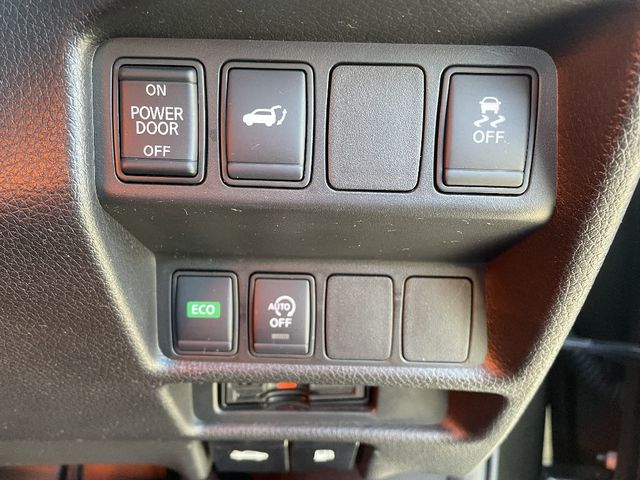 Nissan X-TRAIL 2019-03 196319-15