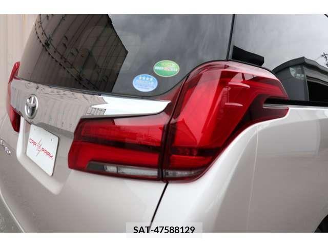 Toyota ALPHARD 2019-01 332664-10