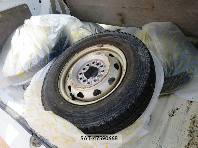 Suzuki EVERY 2013-09 247894-19