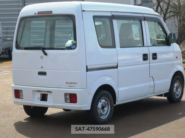 Suzuki EVERY 2013-09 247894-2