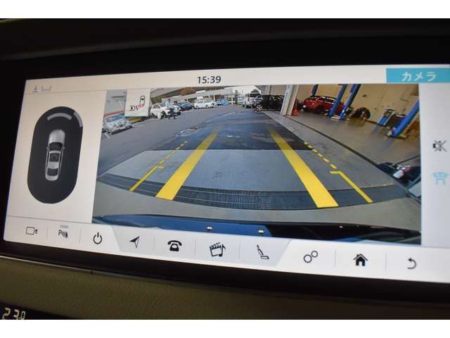 Jaguar XF 2017-07 21392-13