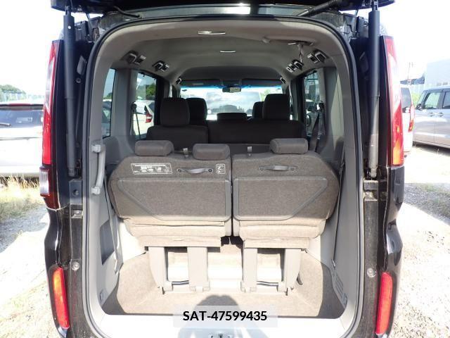 Honda STEP WGN 2017-07 372644-11
