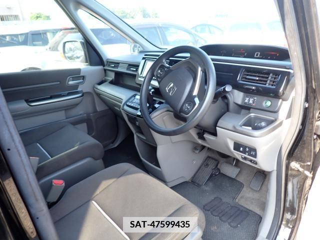 Honda STEP WGN 2017-07 372644-1