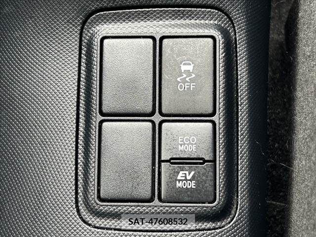 Toyota AQUA 2021-02 260211-4