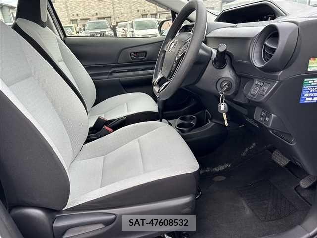 Toyota AQUA 2021-02 260211-15