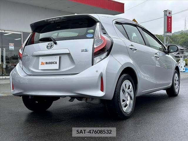 Toyota AQUA 2021-02 260211-14