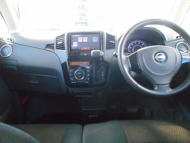 Nissan ROOX 2013-01 12462-17