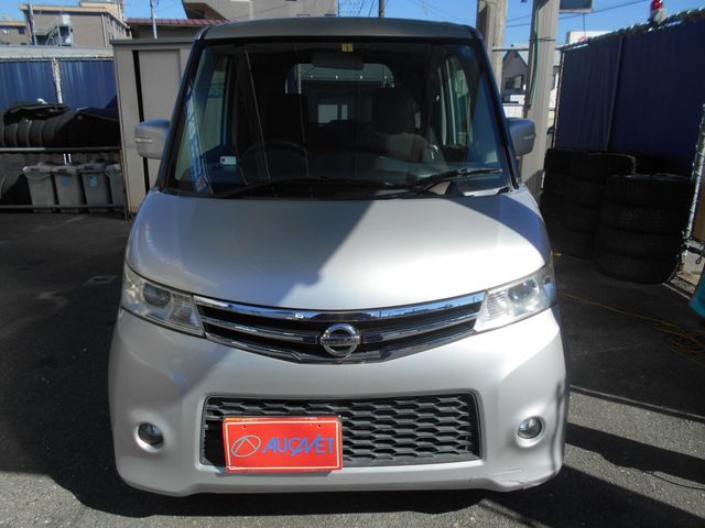 Nissan ROOX 2013-01 12462-1