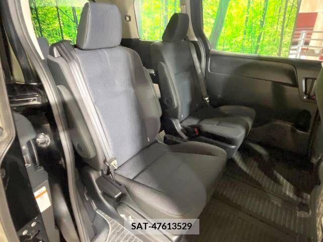 Toyota VOXY 2017-07 321531-9