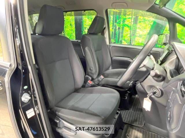 Toyota VOXY 2017-07 321531-8