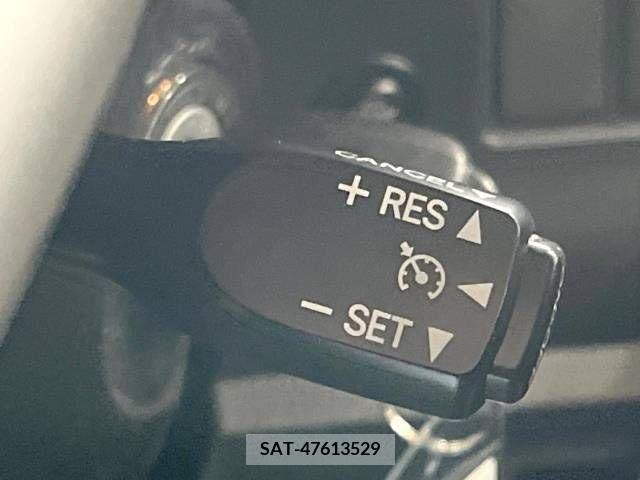 Toyota VOXY 2017-07 321531-5