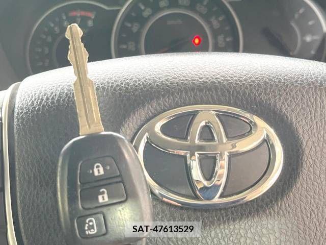 Toyota VOXY 2017-07 321531-3