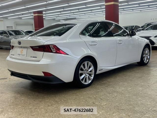 Lexus IS 2013-09 354256-15