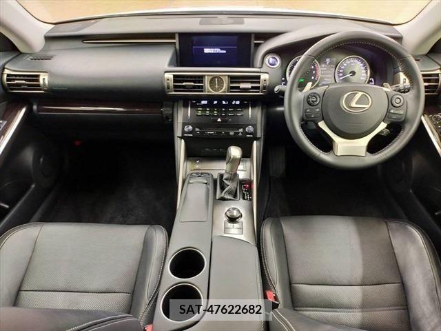 Lexus IS 2013-09 354256-1