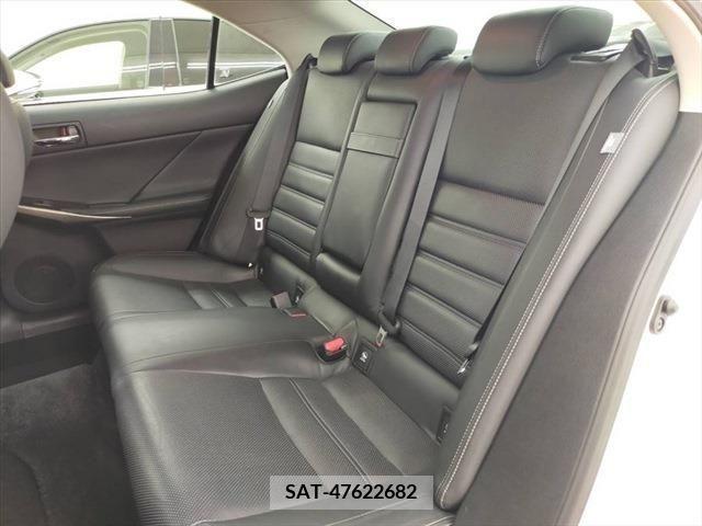 Lexus IS 2013-09 354256-29