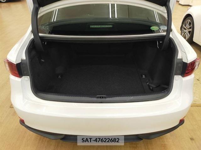 Lexus IS 2013-09 354256-8