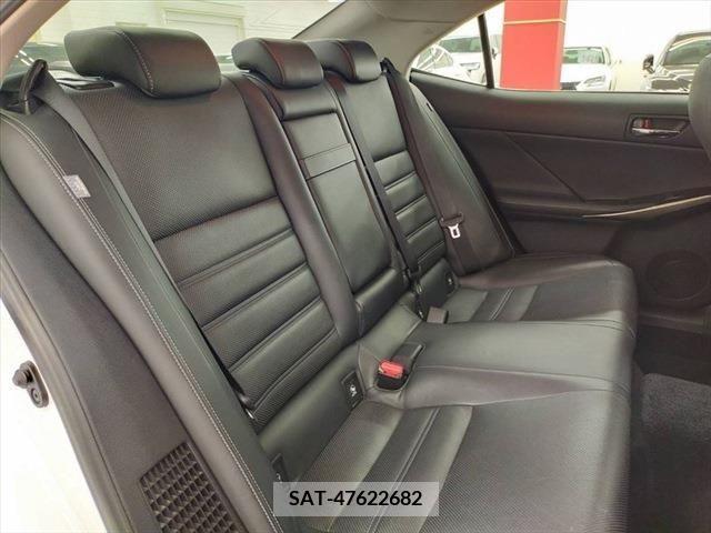 Lexus IS 2013-09 354256-7