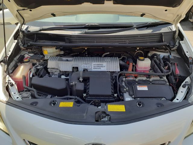 Toyota PRIUS ALPHA 2014-01 9689-12