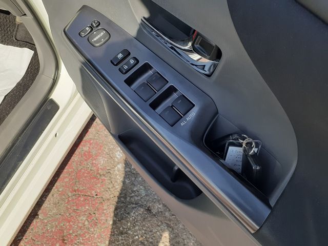 Toyota PRIUS ALPHA 2014-01 9689-24