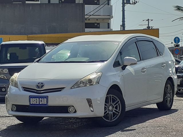 Toyota PRIUS ALPHA 2014-01 9689-0