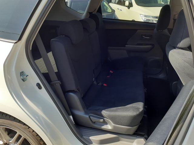 Toyota PRIUS ALPHA 2014-01 9689-14