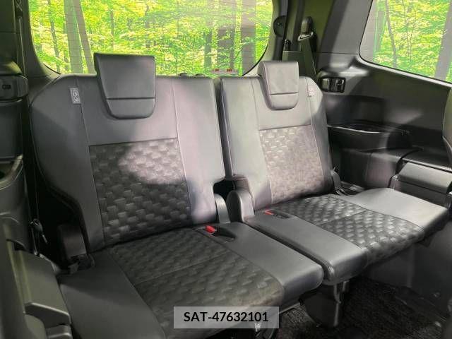 Toyota VOXY 2023-01 238290-10