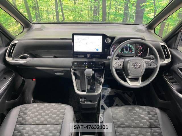 Toyota VOXY 2023-01 238290-1