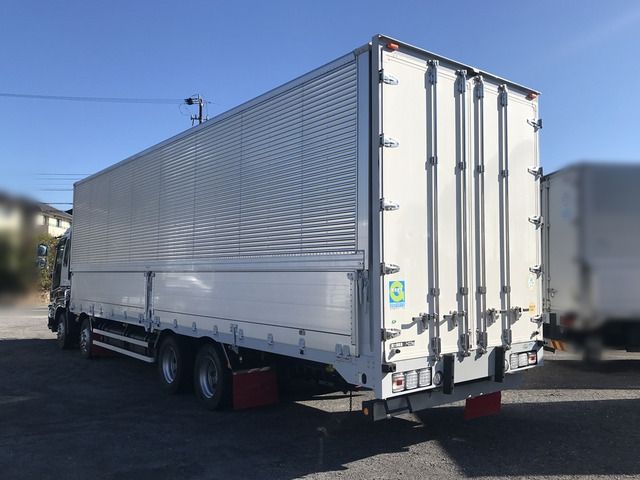 Isuzu GIGA 2016-02 186338-8