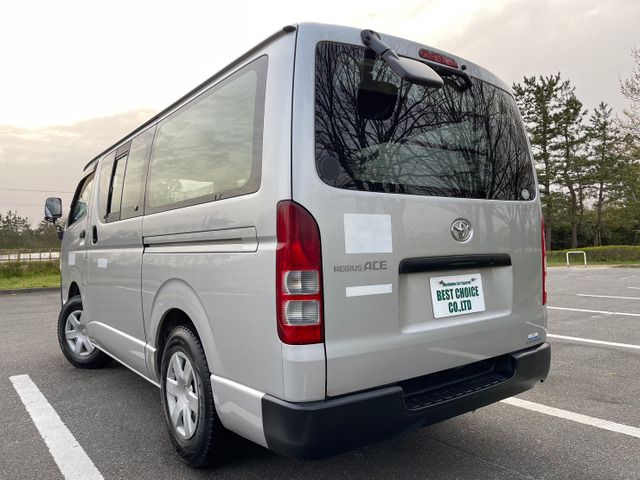 Toyota REGIUSACE VAN 2013-03 1955-2