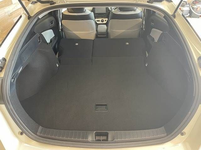Toyota PRIUS 2016-07 26946-12