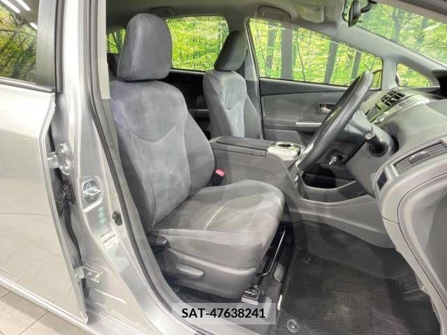 Toyota PRIUS ALPHA 2013-11 326490-8