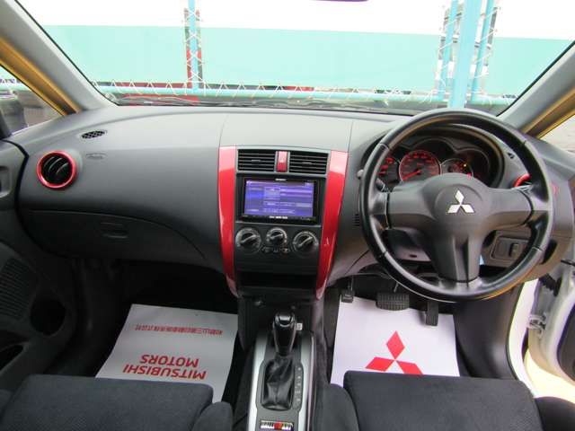 Mitsubishi COLT 2008-07 196428-12